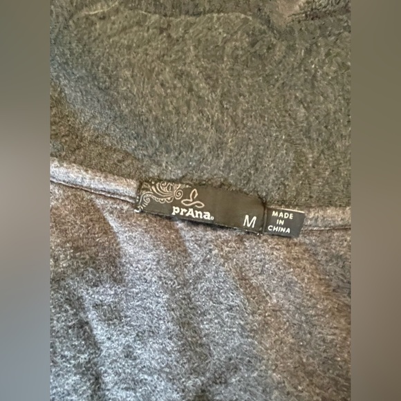 Prana gray jacket, size medium, great condition - Picture 3 of 3